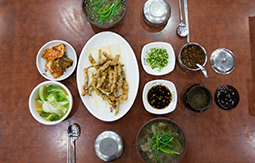 역전추어탕 상차림